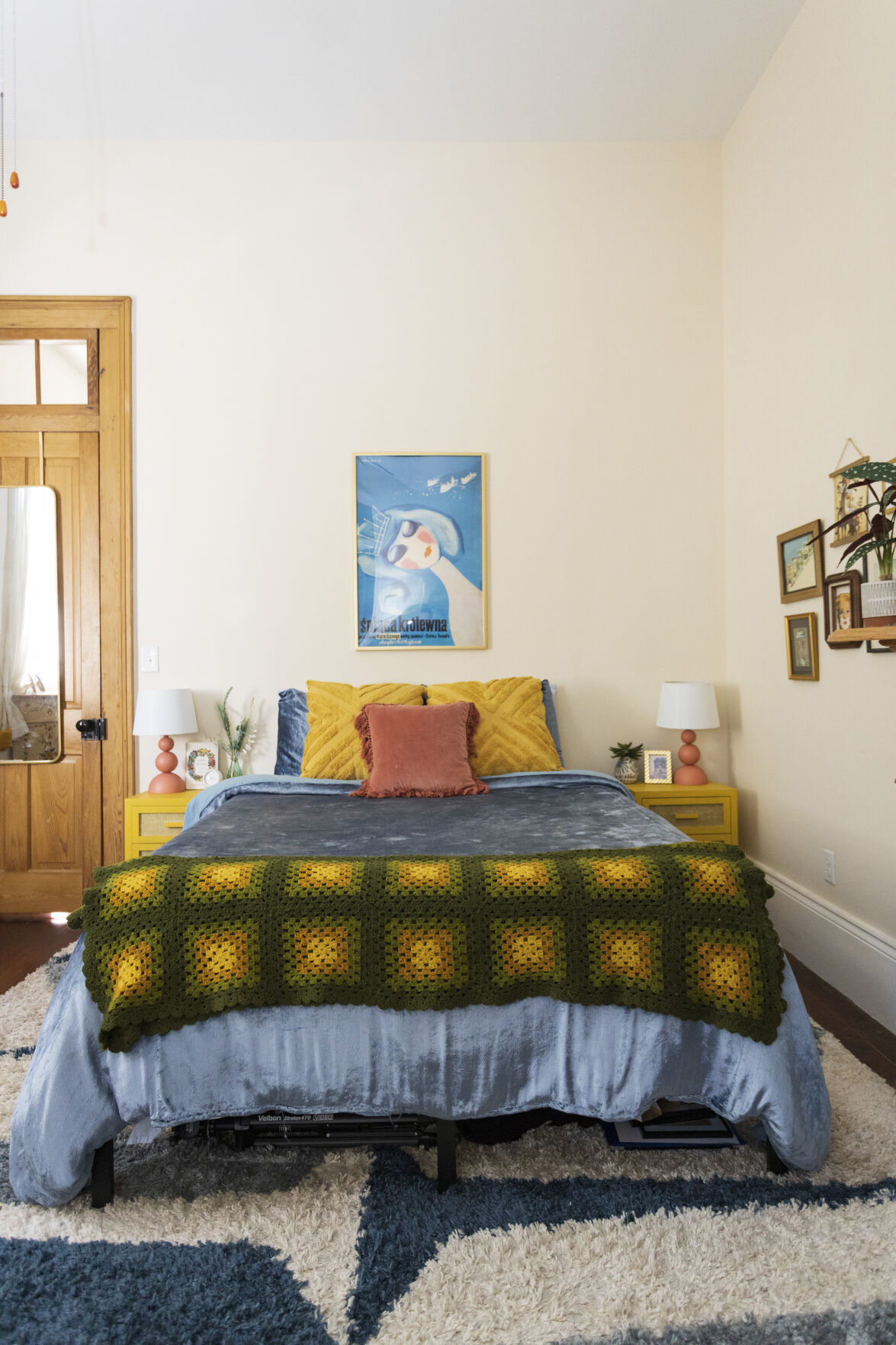 bedvertical.JPG